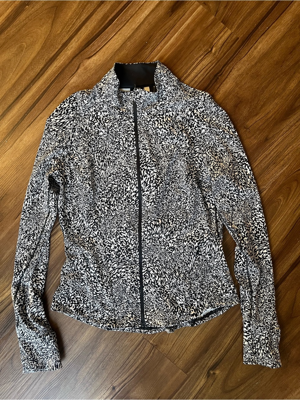 Lululemon InStill Jacket - Picture 4 of 6